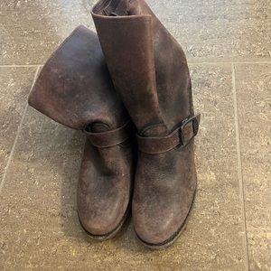 Frye Veronica short boots distressed size 8.5